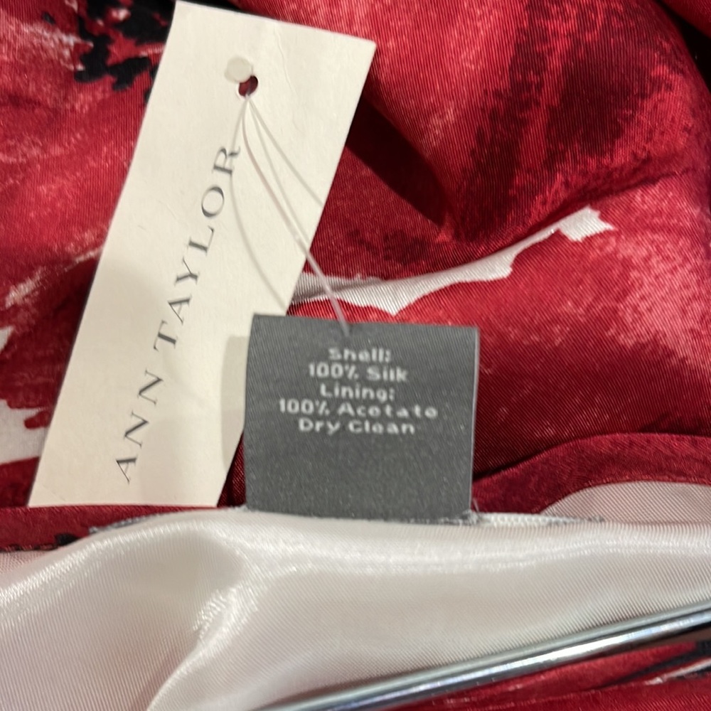 Ann Taylor silk skirt red/pink/cream size 18 NWT - Picture 8 of 8